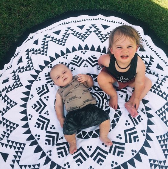 ラウンド　ビーチタオル　子供　昼寝　インスタ　ピクニック